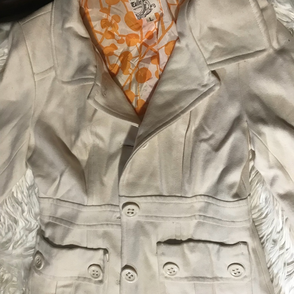 Coat - Picture 4 of 4